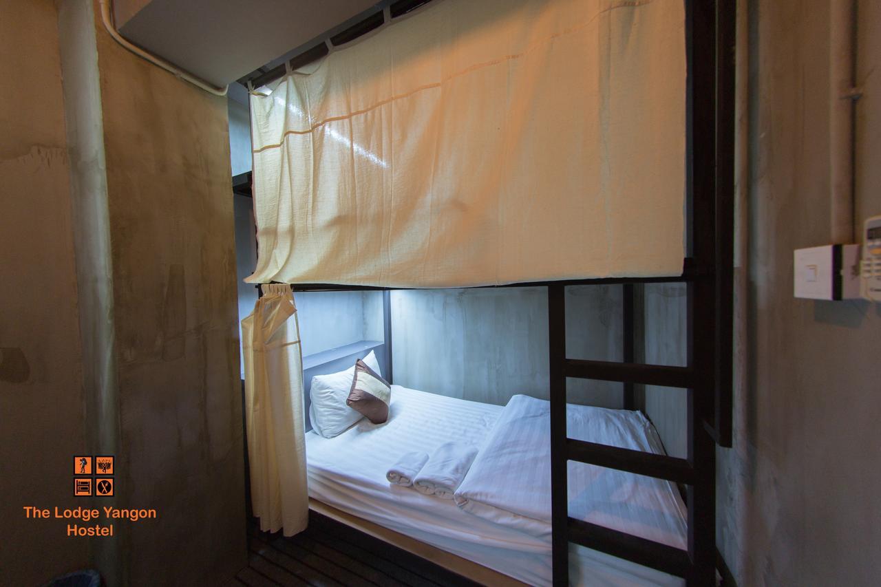 The Lodge Yangon Hostel Exterior foto