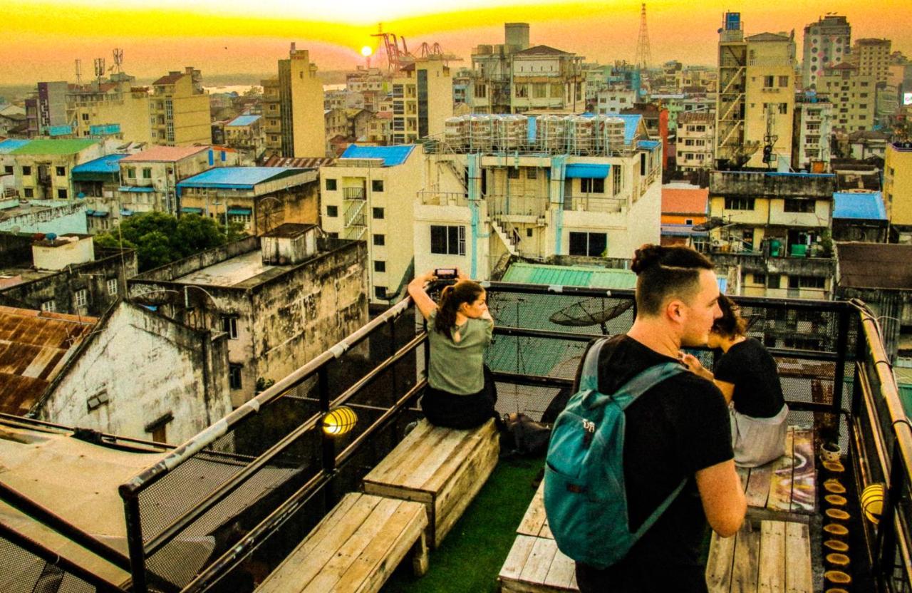 The Lodge Yangon Hostel Exterior foto