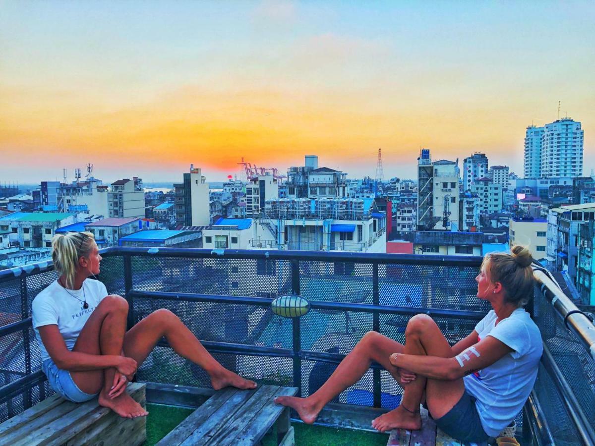 The Lodge Yangon Hostel Exterior foto